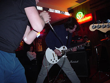 dan3.JPG (29763 bytes)