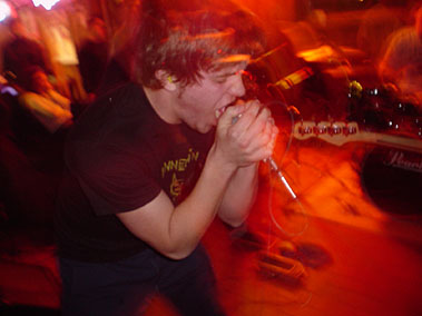 dan5.JPG (23362 bytes)