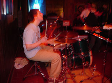 dan6.JPG (27799 bytes)